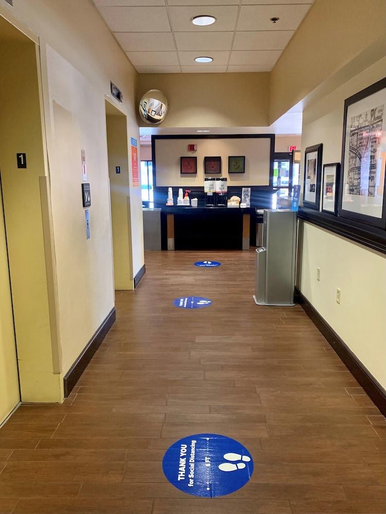 Hampton Inn Champaign/Urbana Ngoại thất bức ảnh