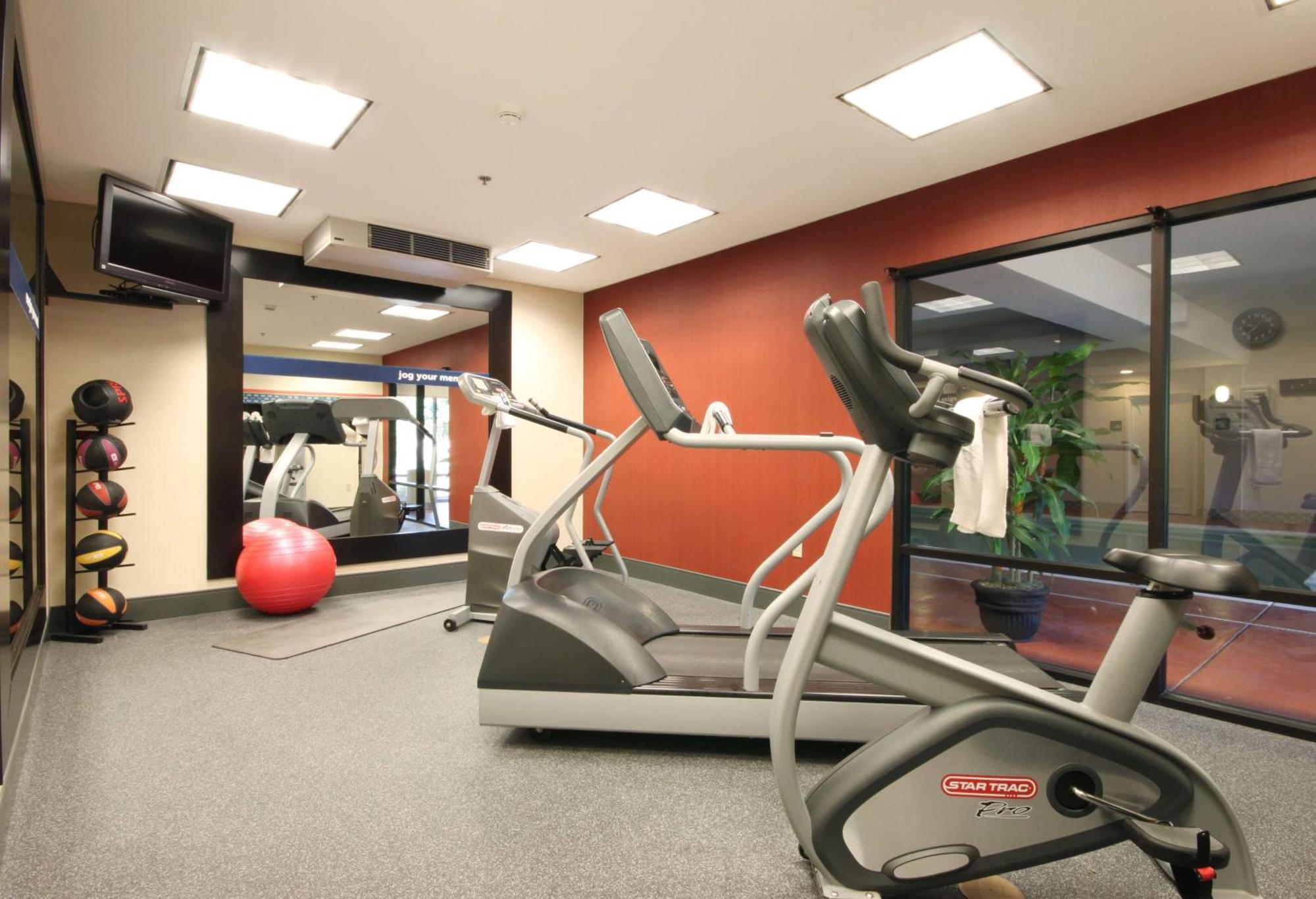 Hampton Inn Champaign/Urbana Ngoại thất bức ảnh