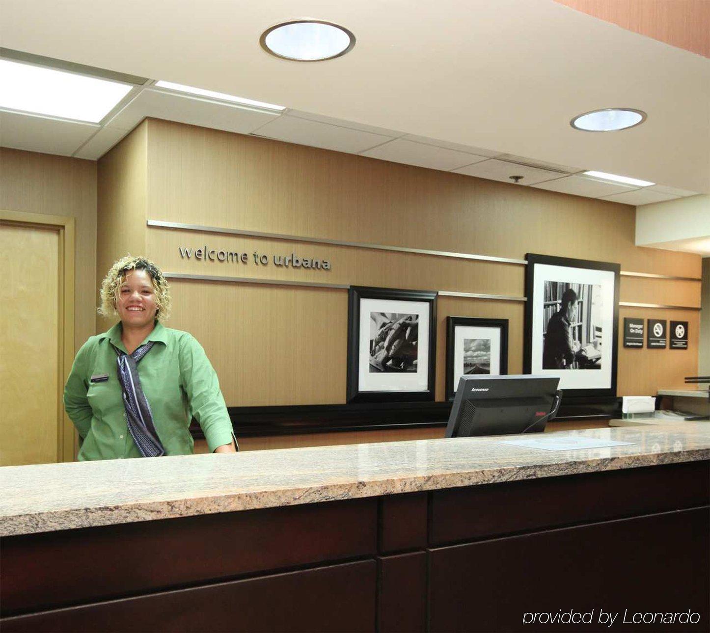 Hampton Inn Champaign/Urbana Ngoại thất bức ảnh