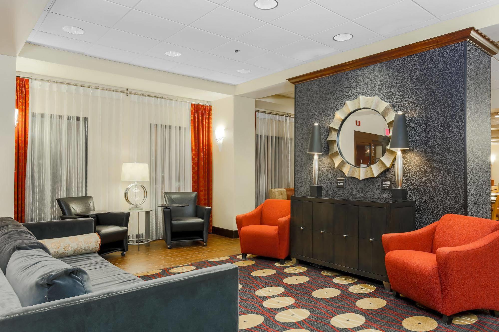 Hampton Inn Champaign/Urbana Ngoại thất bức ảnh